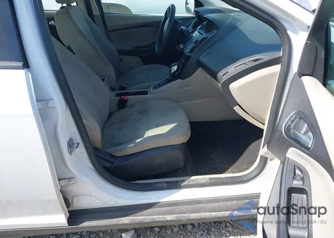 2015 Ford Focus Se z USA, uszkodzony, nr VIN 1FADP3F26FL316636